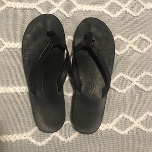 Black Rainbow Sandals size 7
